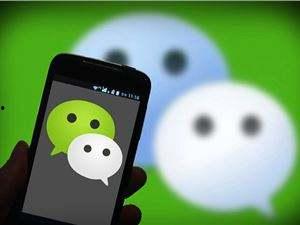 成人群聊视频播放,捕捉成人群像瞬间